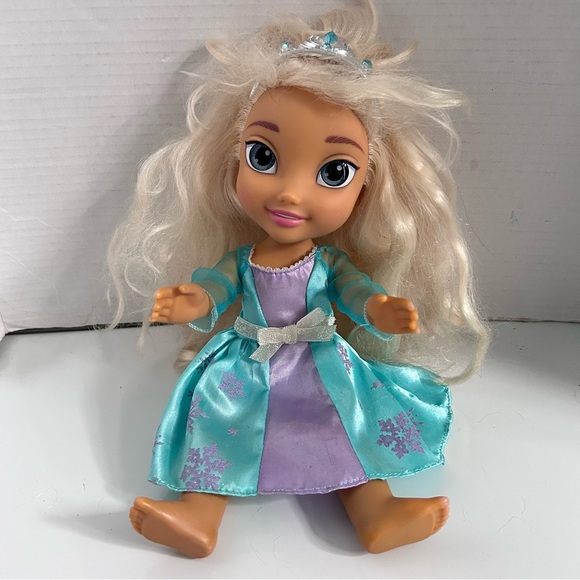 Disney Animator Collector Frozen Elsa 14” doll - Picture 9 of 10